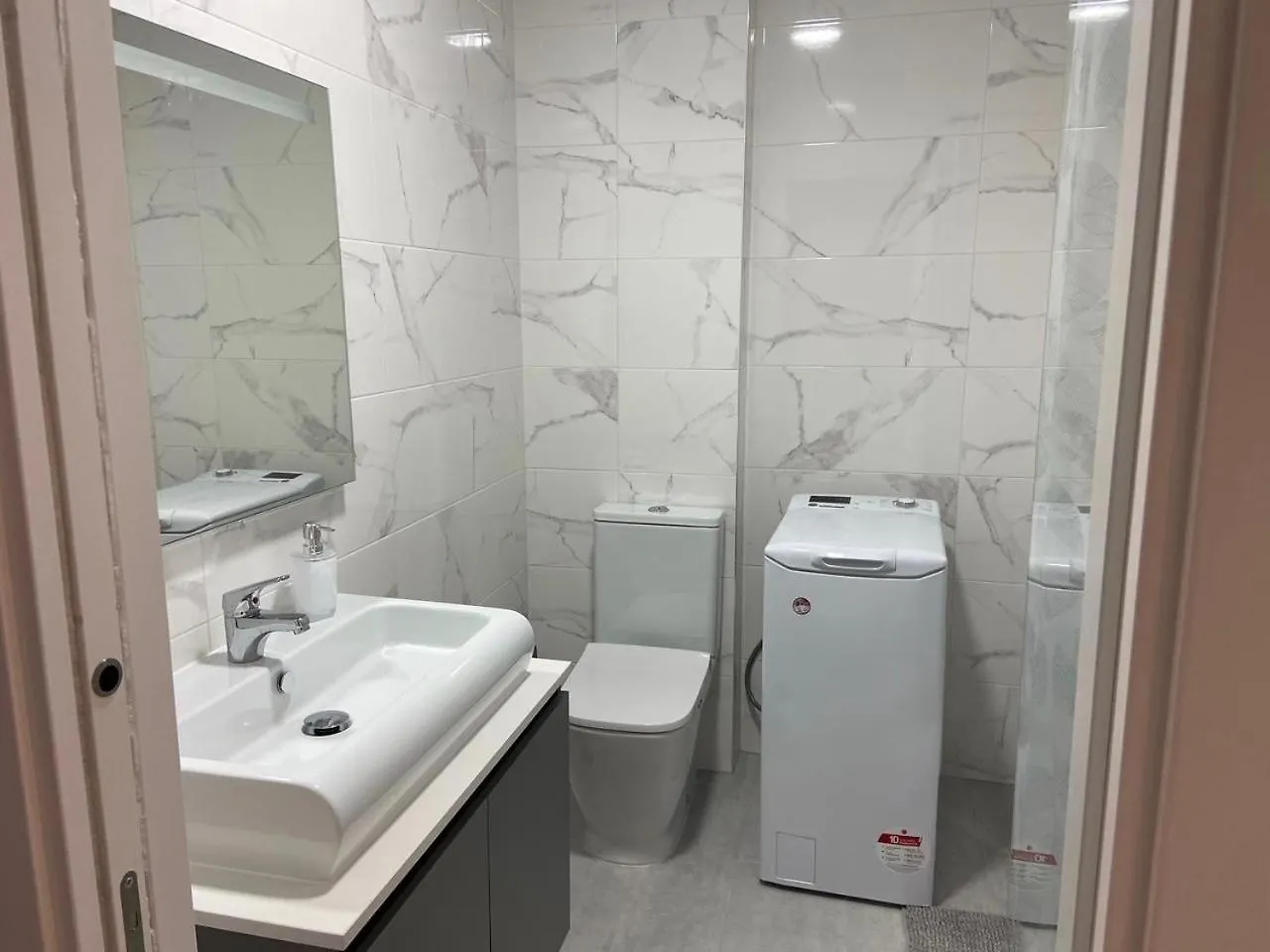 Apartment One Bedroom Flat In The Centre Of Torremolinos